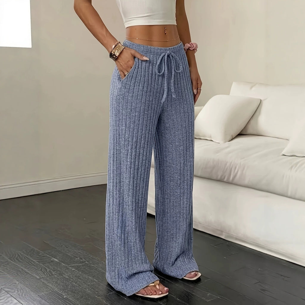 Pantalon femme en maille côtelée à jambes larges – Confortable et moderne