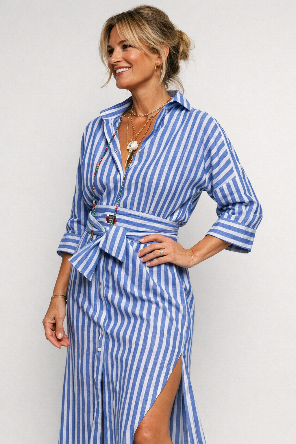 Abito a righe da donna con cintura da annodare - Chic e casual