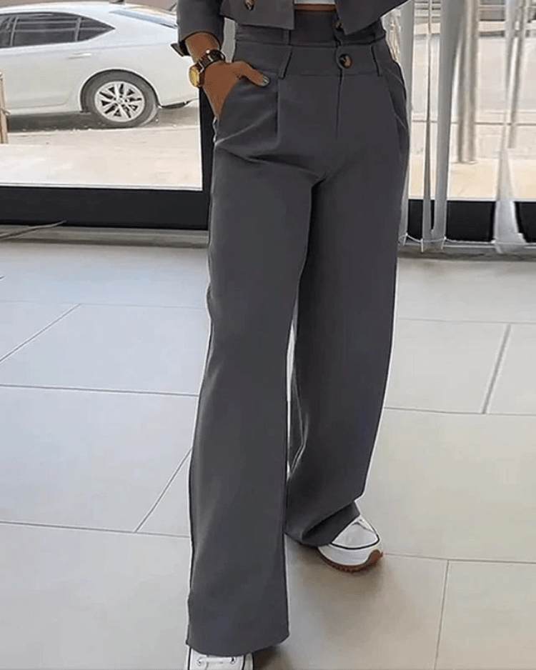 Set di pantaloni blazer grigi abbinati alla moda da donna