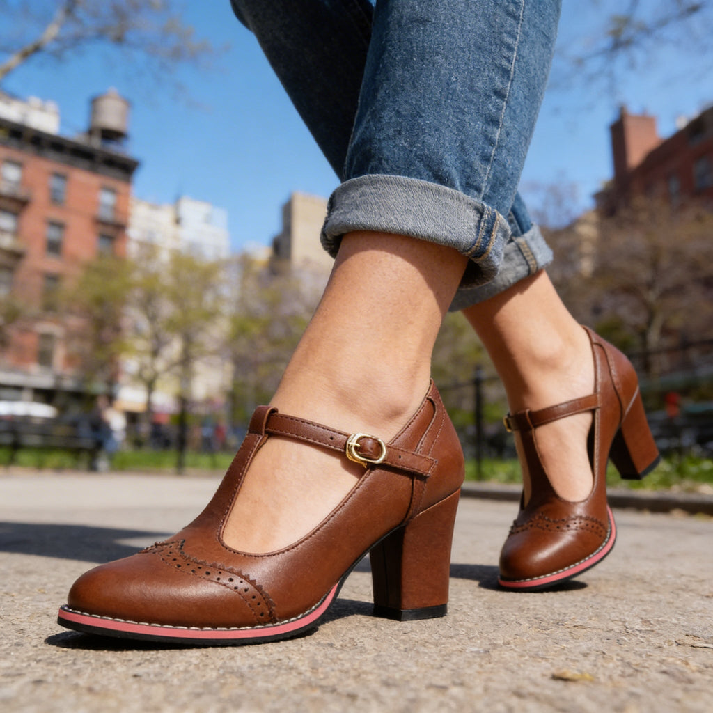 Mocassini con cinturino a T in stile brogue – Tacchi a blocco di ispirazione vintage con calzata confortevole