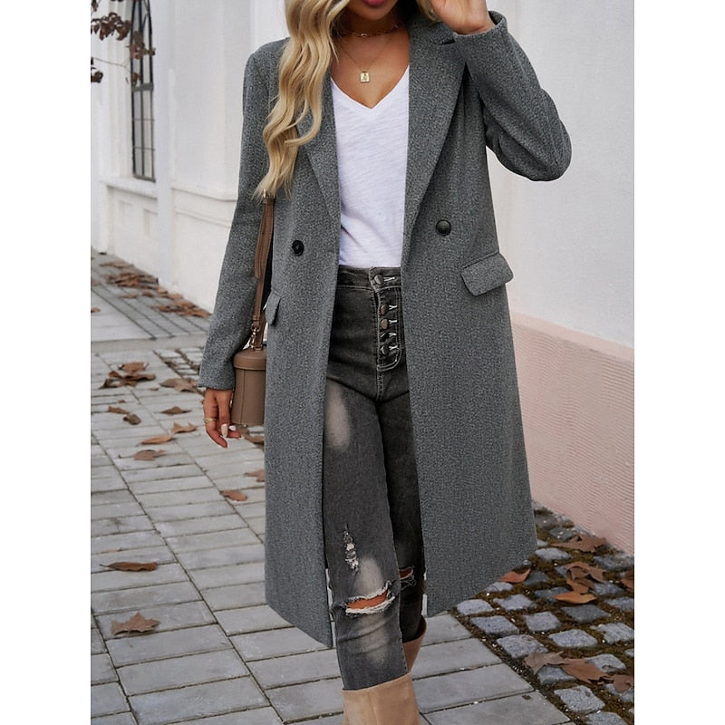 Women's long coat with notched lapels – Warm and elegant