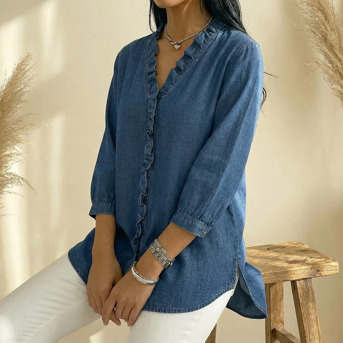 Vivara V-neck denim blouse with ruffles - Soft and feminine
