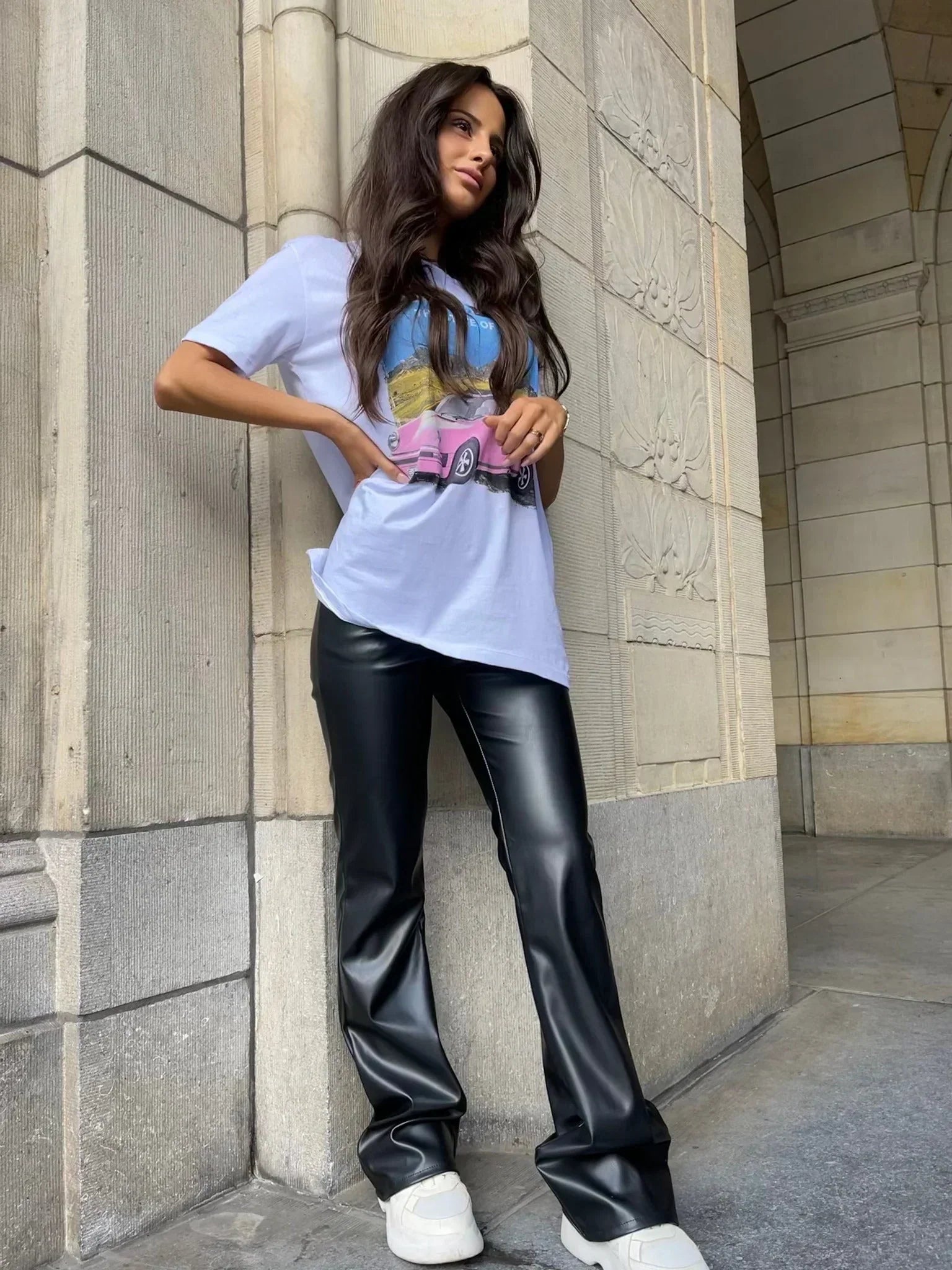 Pantaloni Donna in Pelle Vegan Vita Alta – Taglio Dritto Elegante in Ecopelle