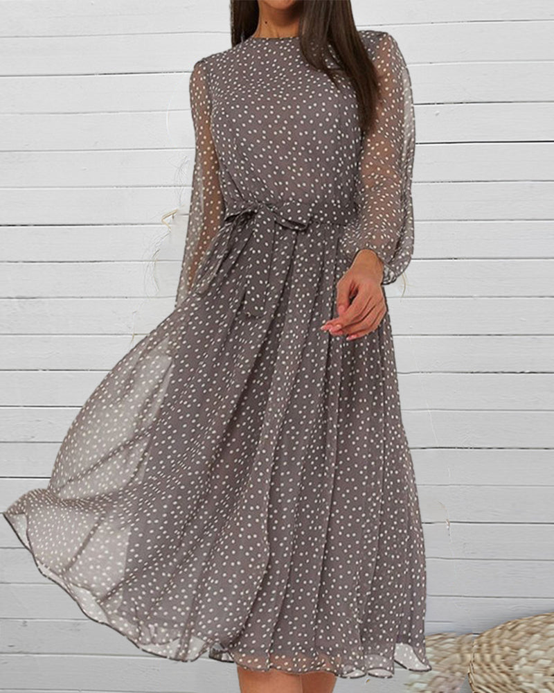 Abito da donna a pois linea A – Lunghezza al ginocchio e maniche lunghe