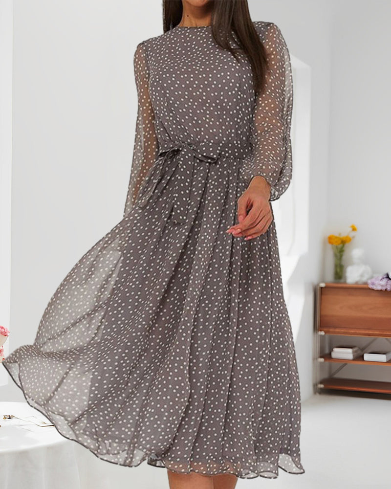 Abito da donna a pois linea A – Lunghezza al ginocchio e maniche lunghe