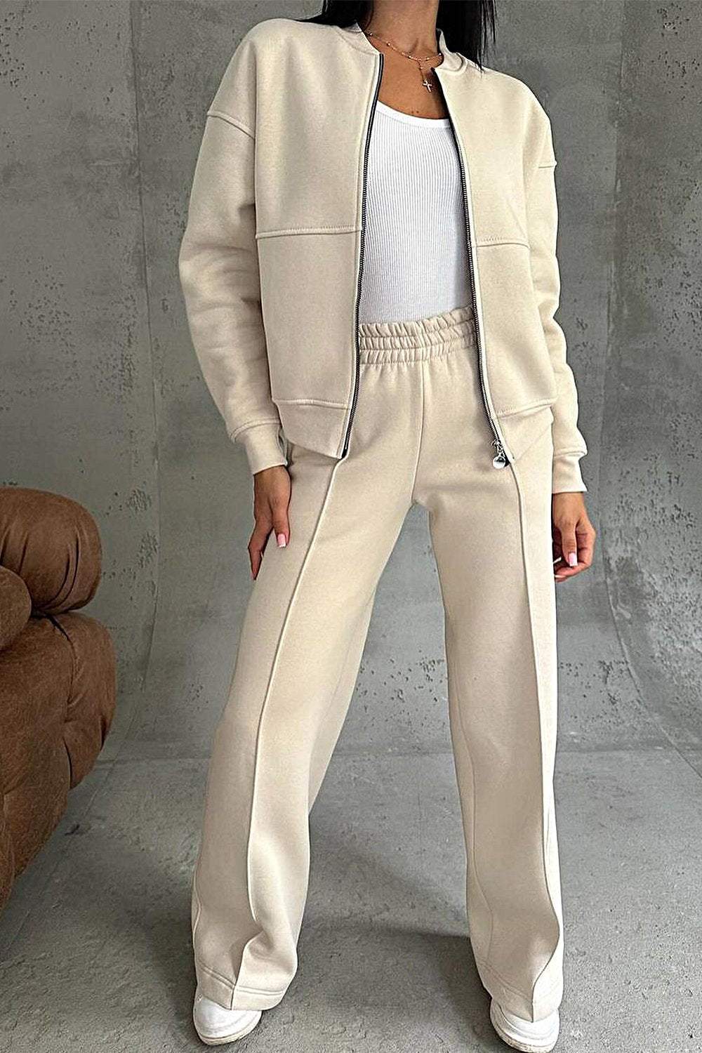 Completo casual alla moda da donna in due pezzi - felpa oversize con zip e pantaloni da jogging