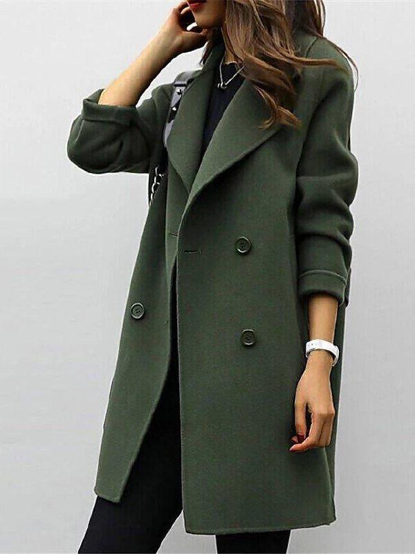 Iconico trench da donna per uno stile disinvolto