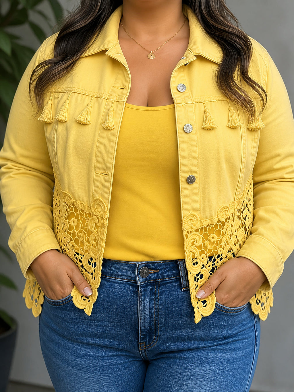 Veste courte pour femme à franges et en dentelle - Bohème et chic