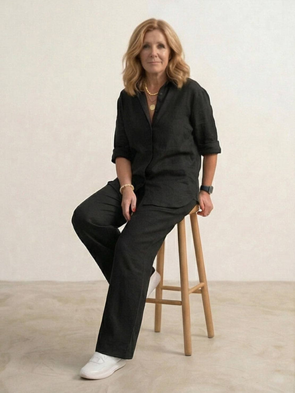 Completo camicia e pantaloni ampi da donna – Chic e fluido
