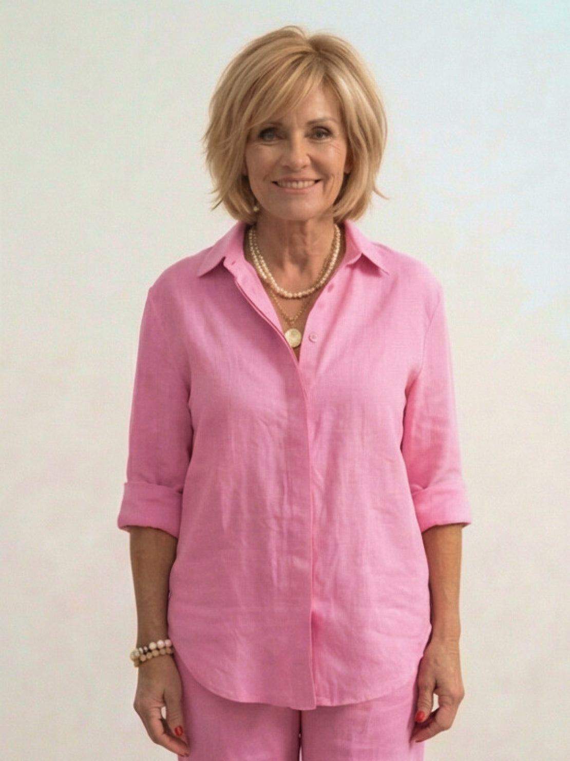 Completo camicia e pantaloni ampi da donna – Chic e fluido