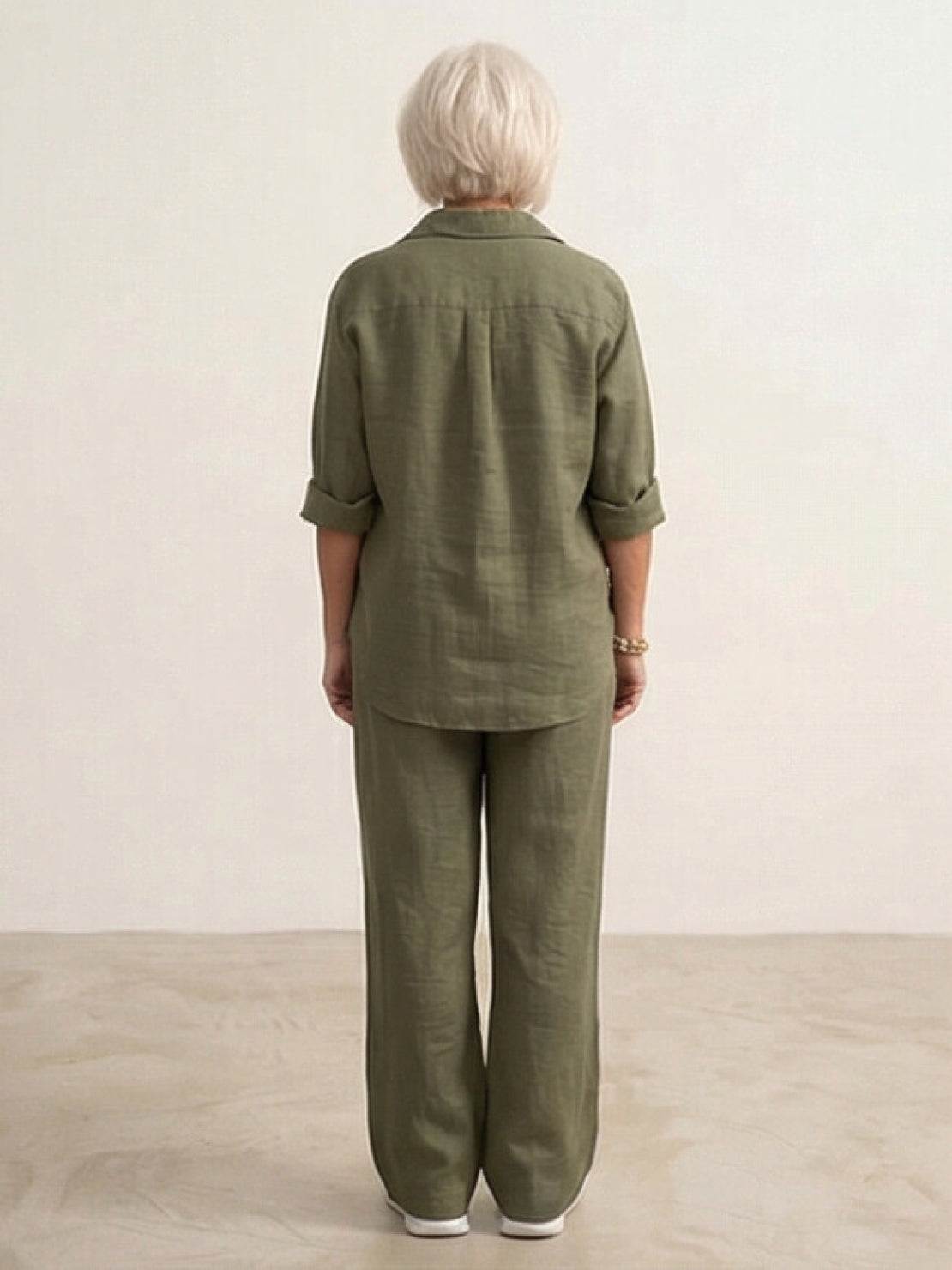 Completo camicia e pantaloni ampi da donna – Chic e fluido