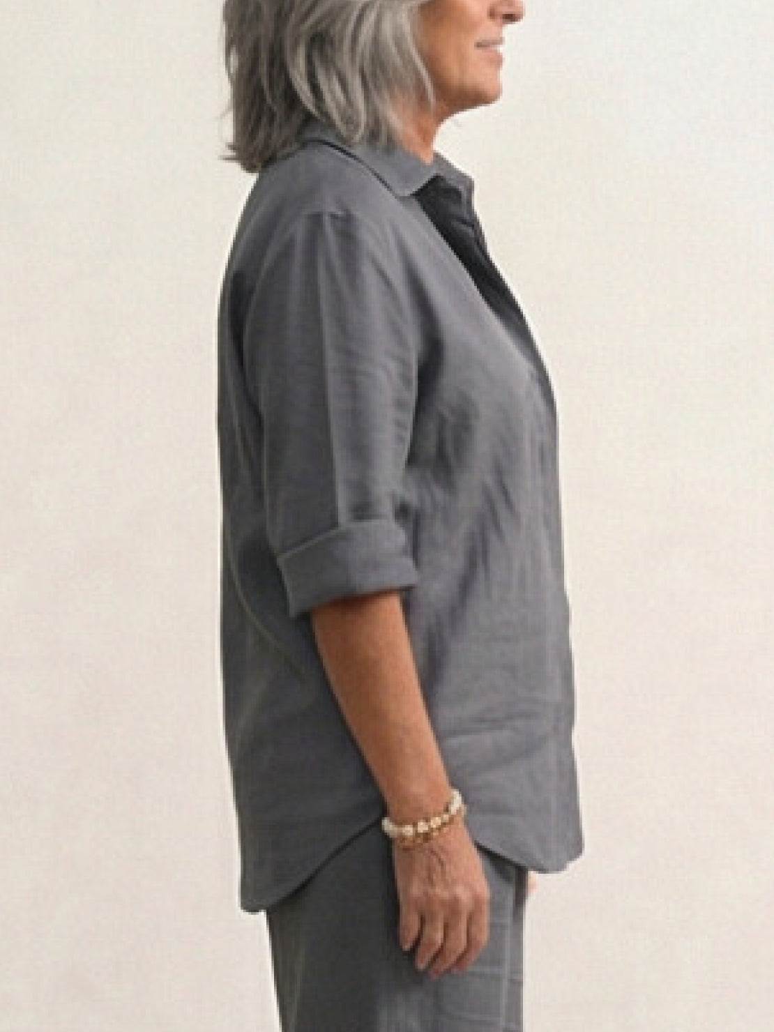 Completo camicia e pantaloni ampi da donna – Chic e fluido