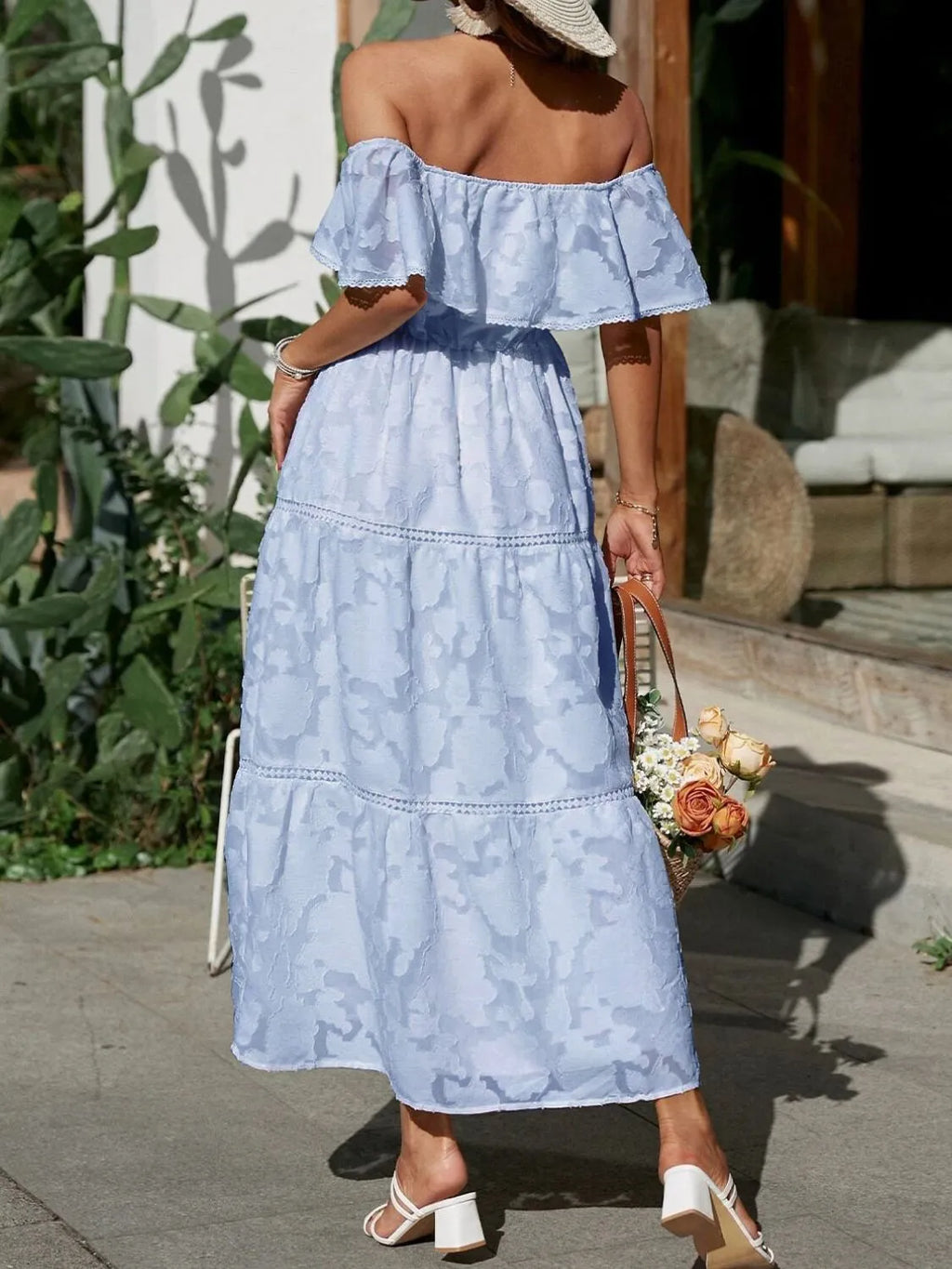 Abito lungo donna spalle scoperte jacquard e volant - Romantico ed elegante